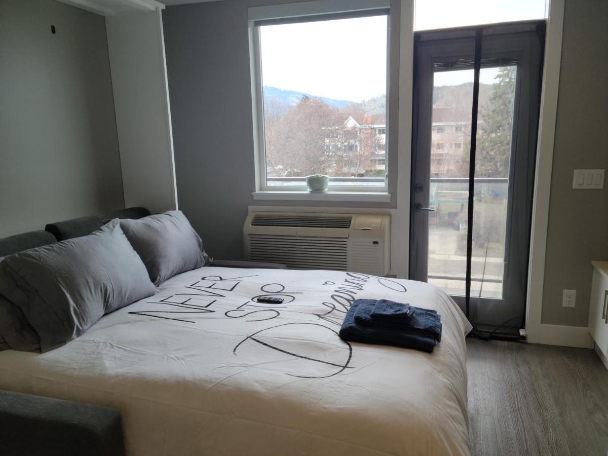 Cozy Studio Suite, 15Min Walk To Downtown 基洛纳 外观 照片