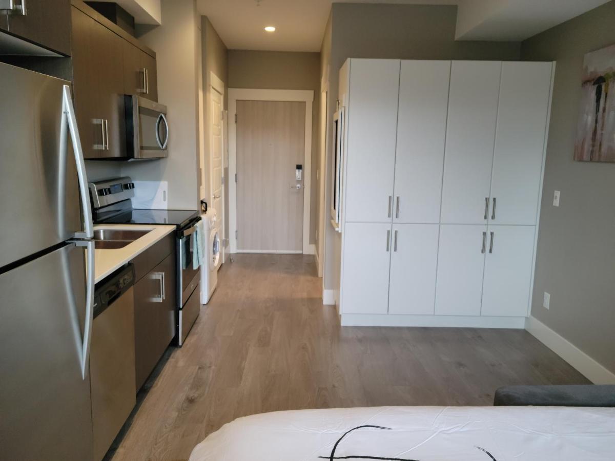 Cozy Studio Suite, 15Min Walk To Downtown 基洛纳 外观 照片